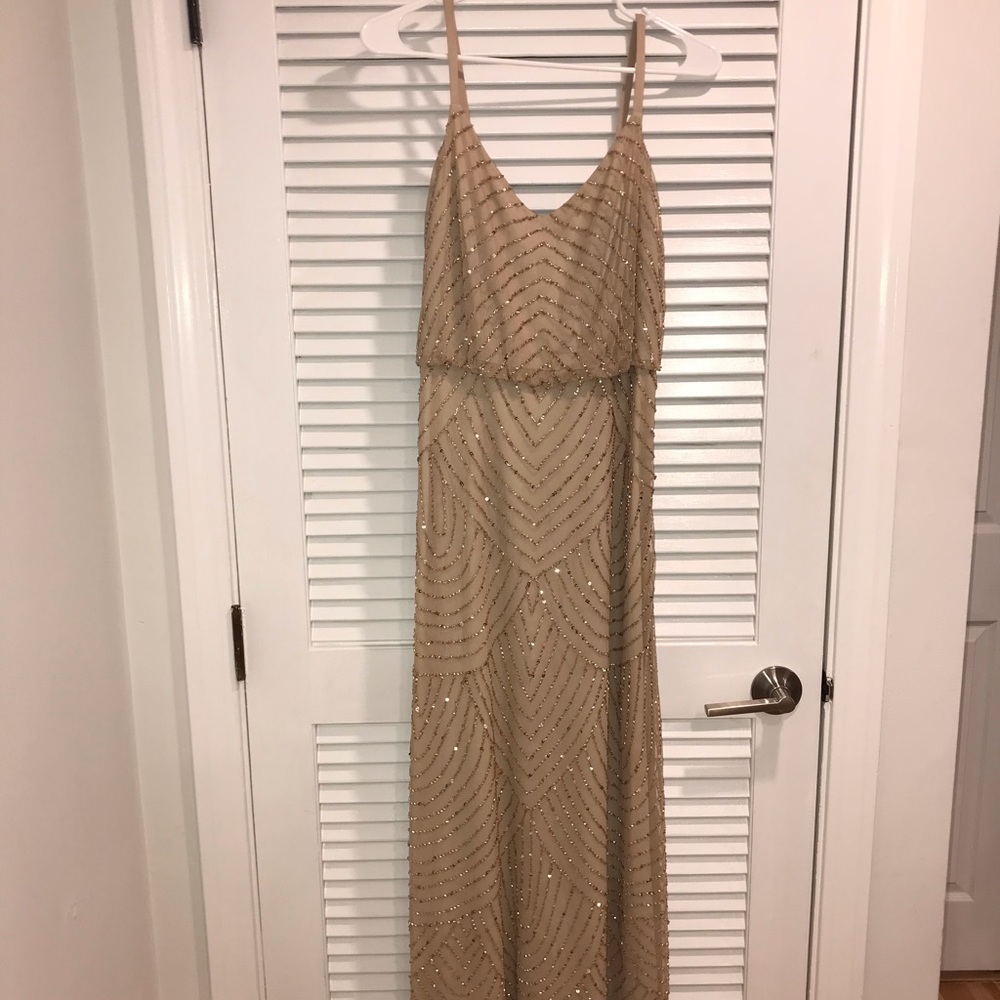 S6 Adrianna Papell Art Deco Blousen Beaded Gown